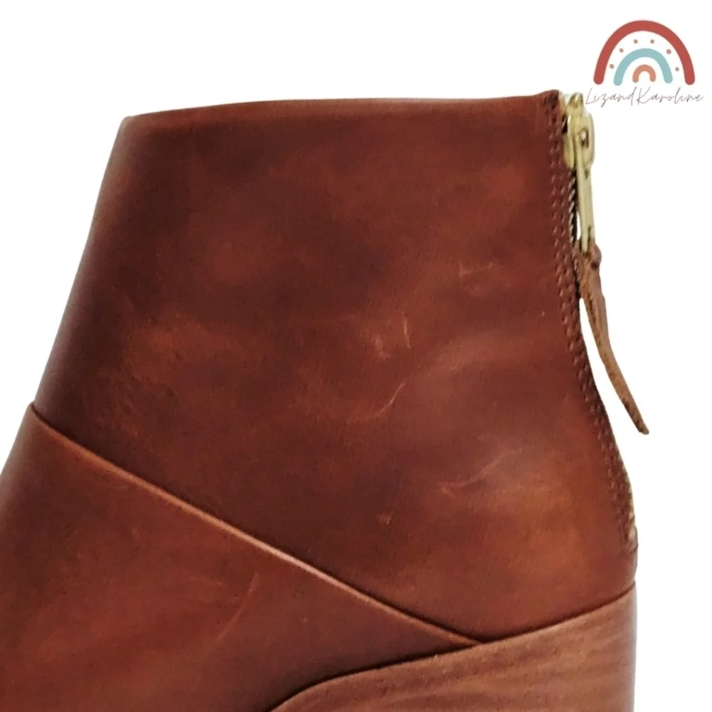 Nisolo dari heeled